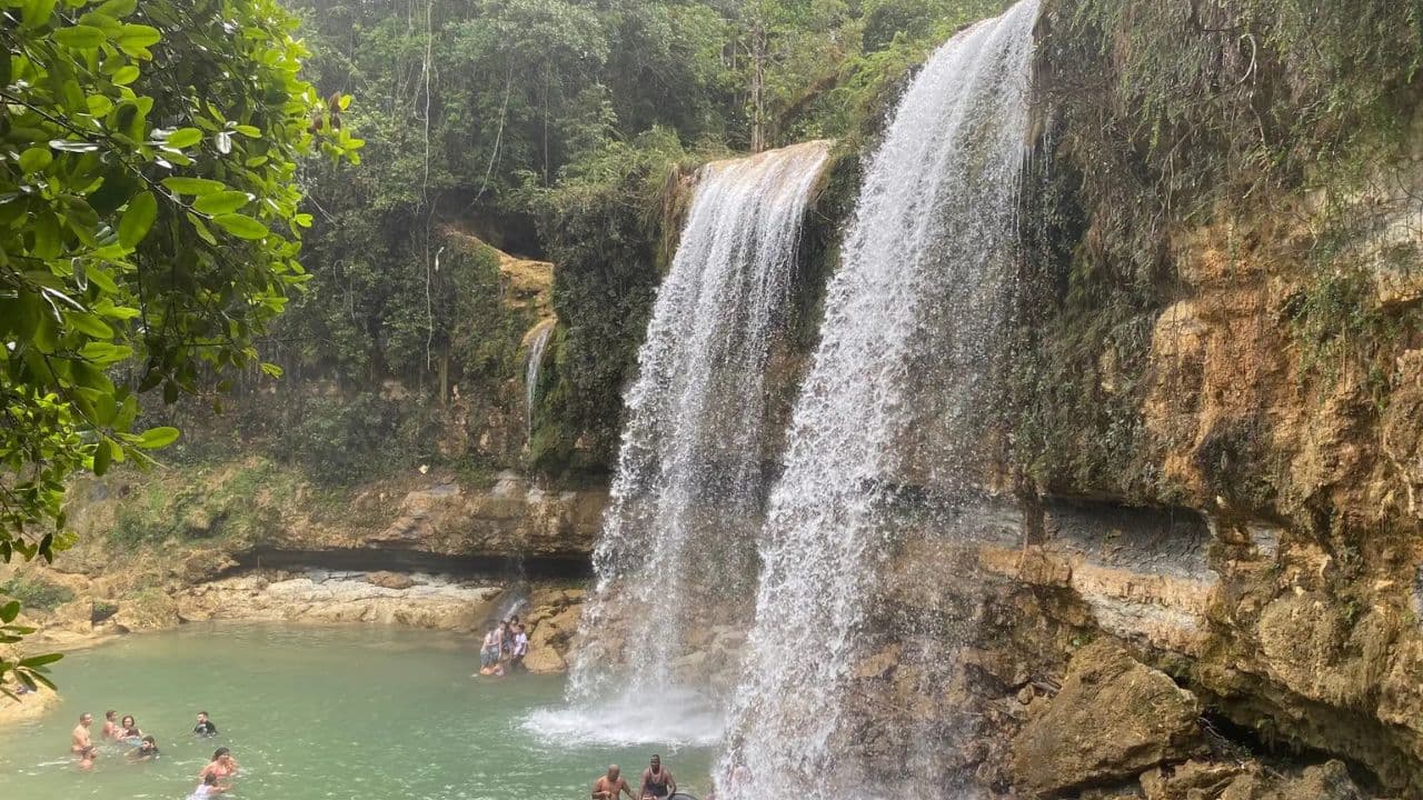 Santo Domingo: Samana, El Limon Waterfall and Cayo Levantado