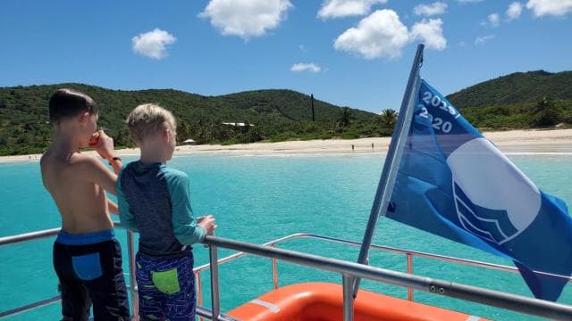 Fajardo: Snorkeling Boat Tour with Snacks and Drinks