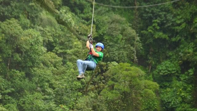 La Fortuna: Arenal Mundo Aventura Park 7 Zip-Lines Tour