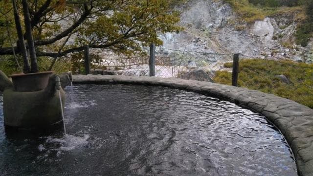 Guanacaste Province: Volcano Crater and Waterfalls Tour