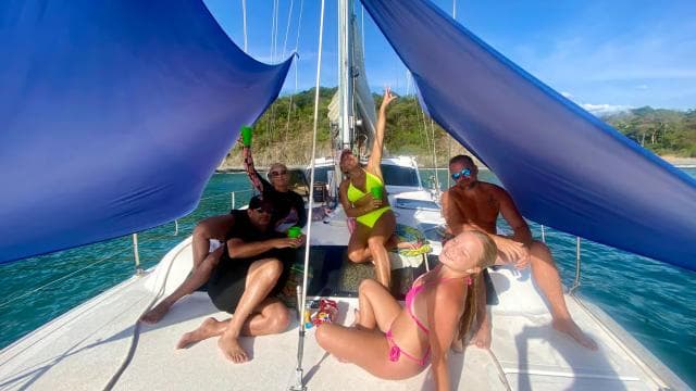 Guanacaste: Catamaran Private Sailing Tour