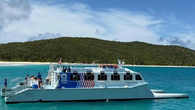 From Fajardo: Full-Day Culebra Islands Catamaran Tour