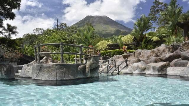 Combo Arenal: Waterfalls, Hanging Bridges, Thermal Spa