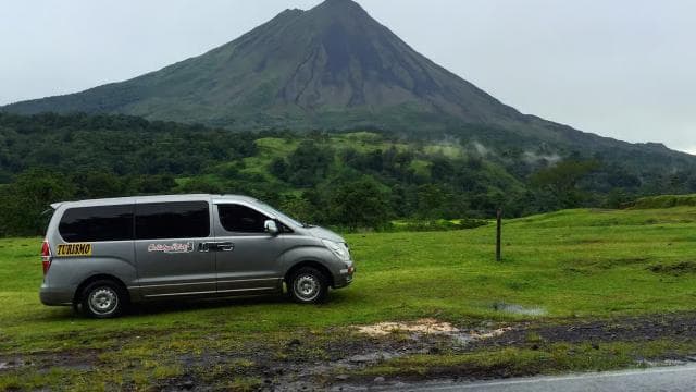 La Fortuna: Arenal Volcano Hike
