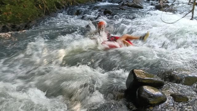 Tubing Tour Rio Celeste