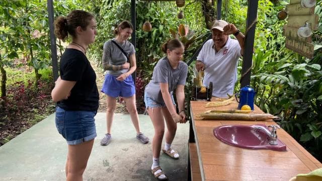 Monteverde: Coffee Tour and Sugar Cane El Pueblo