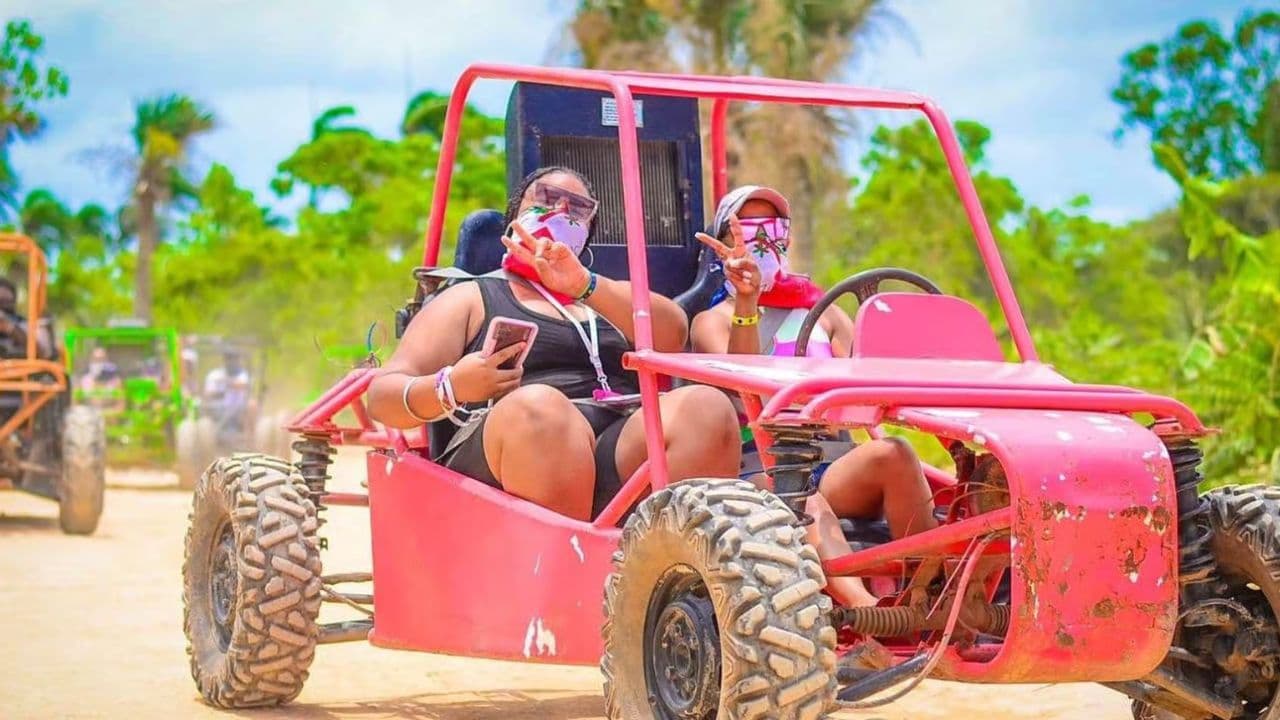 Buggy Tour Punta Cana Macao Beach a jeskyně Taino s průvodcem - Photo 4 (Gallery view)