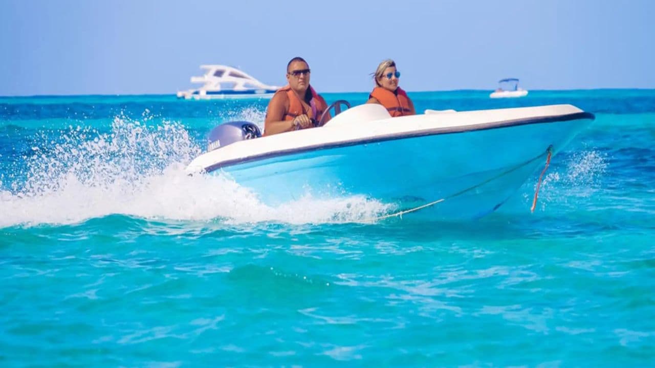 Punta Cana: Speedboat and Snorkeling Adventure with Pickup