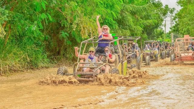 从巴瓦罗出发：Buggy Tour 44 前往澳门海滩和天然井 - Photo 3 (Gallery view)