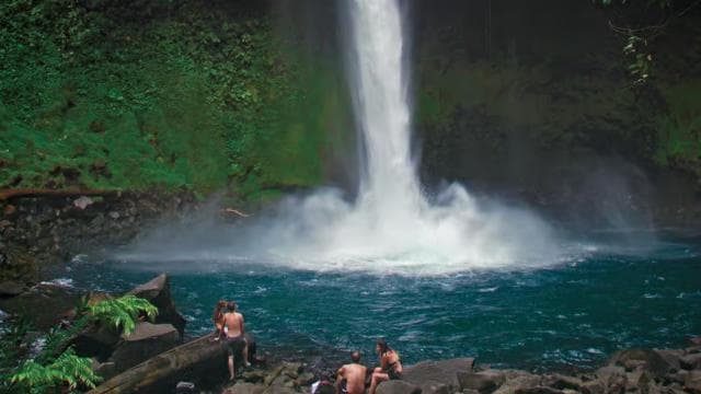 La Fortuna Waterfall: Arenal Volcano and Hanging Bridges