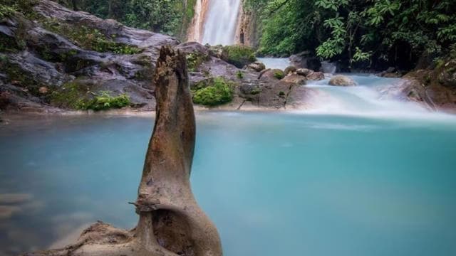 La Fortuna: Blue Falls Guided Trip
