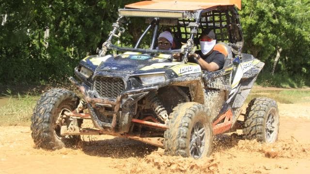 Punta Cana: Macao Beach and Cenote Buggy Adventure