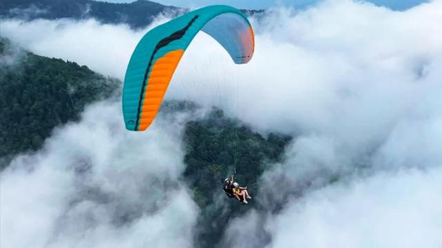 Jaco: 1500ft Tandem Paragliding Flight with Beach Views