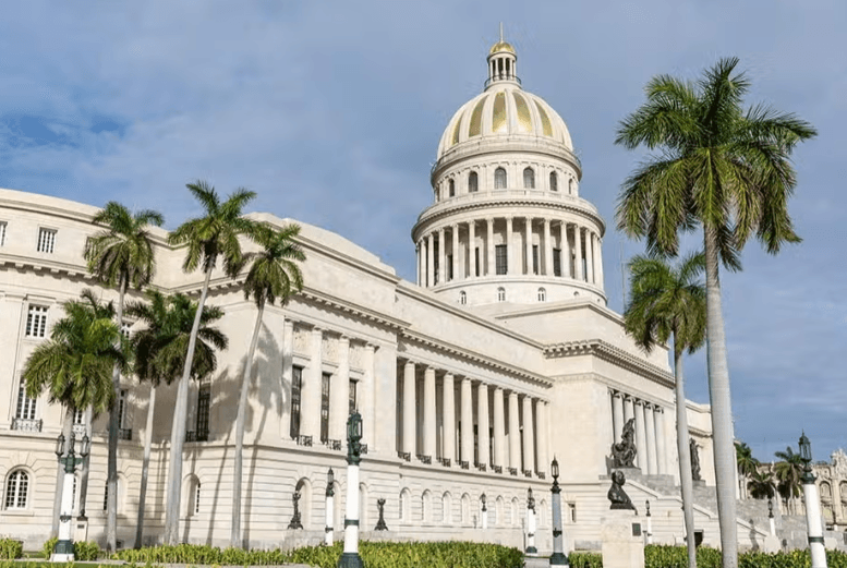 Havana Sightseeing Tram Tour