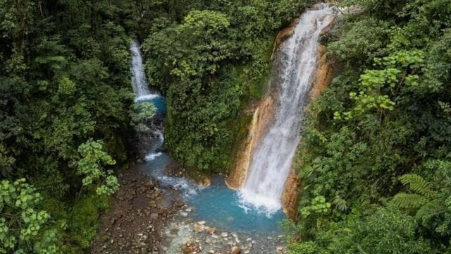 La Fortuna: Blue Falls Guided Trip
