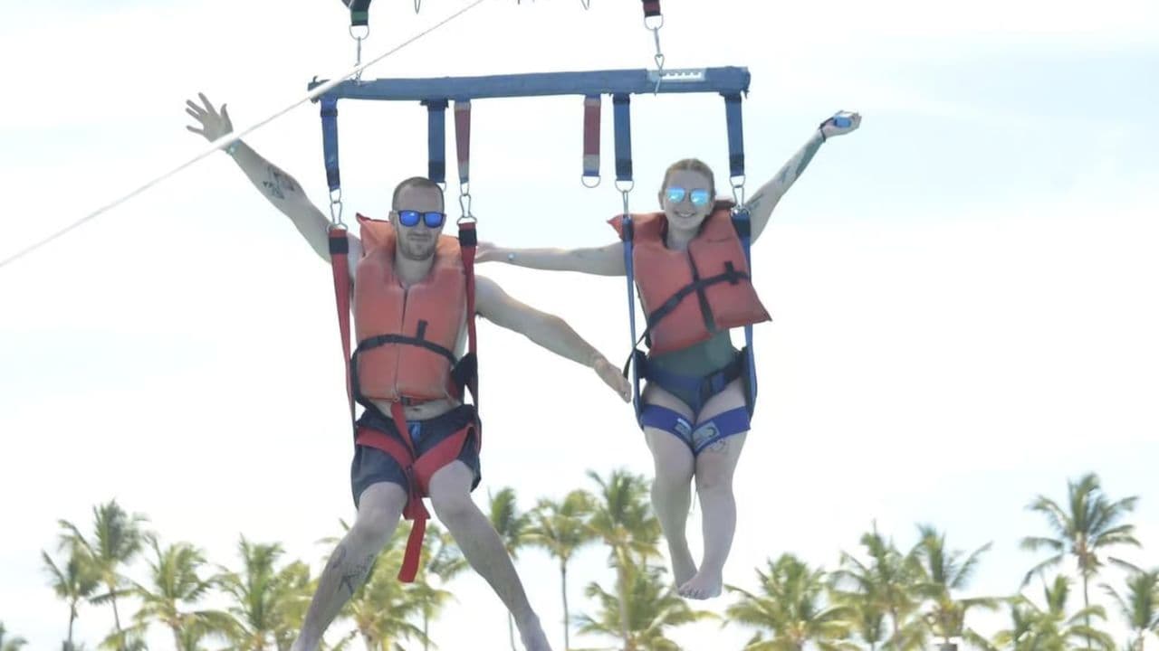 Punta Cana: 3-Hour Parasailing Tour
