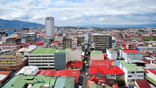 San José: Private Customised Walking Tour with a Local Guide