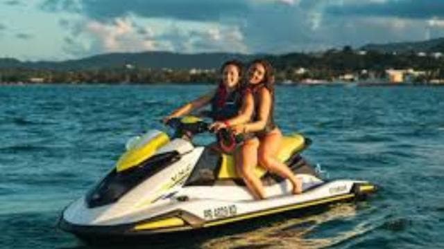 Luquillo: Guided Jet Ski Tour of Luquillo Beach
