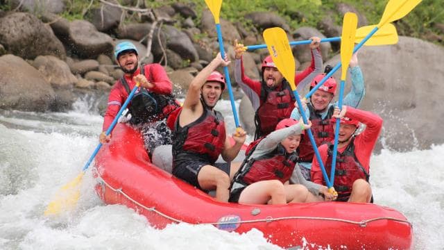 San Jose Rafting Class 3-4 with Connection to La Fortuna