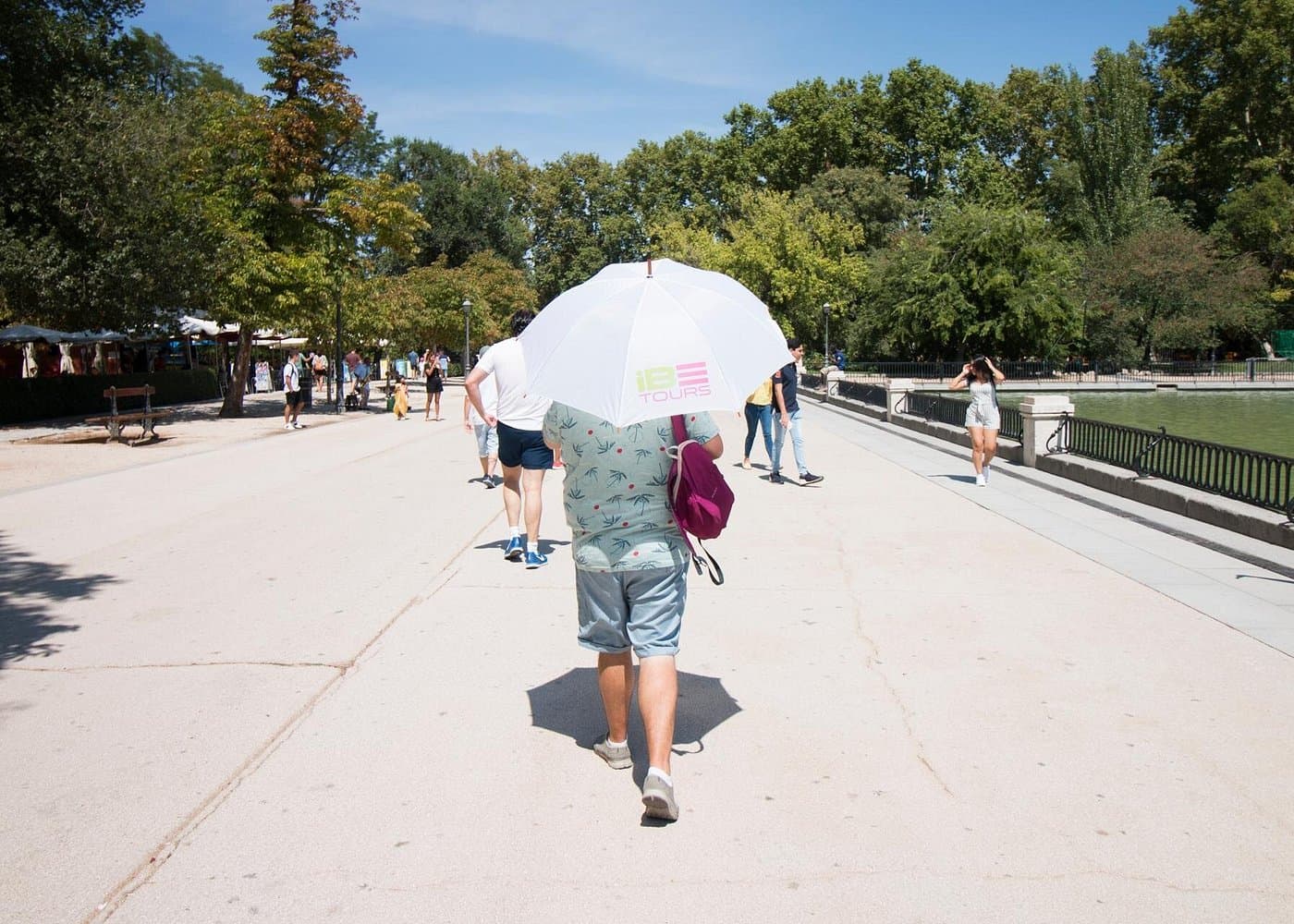 Retiro Park Walking Tour in Madrid