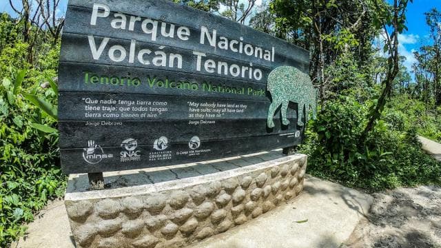 La Fortuna: Rio Celeste Full Day Tour