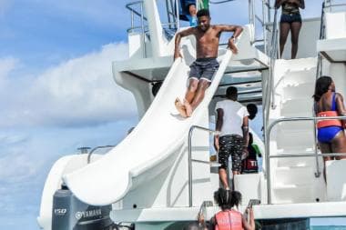 Punta Cana: Party Boat with Open Bar and Snorkeling