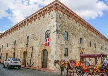 Santo Domingo City Tour: Colonial City, Los Tres Ojos, Lunch