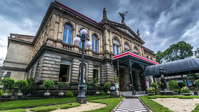 Small Group Cultural Walking Tour in San Jose