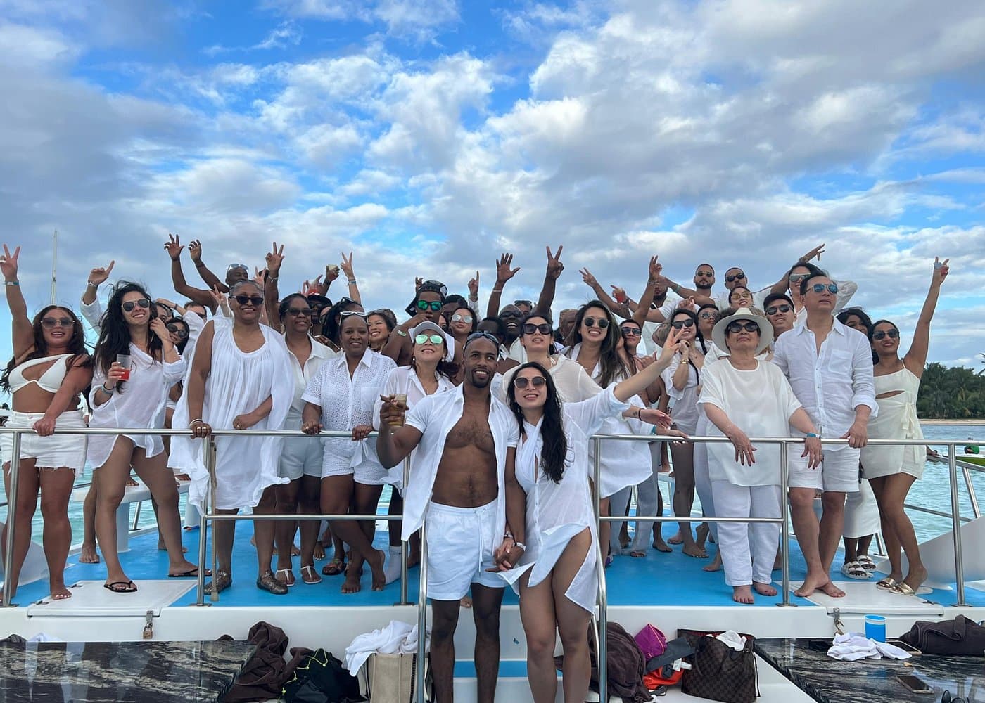 Sand-Bar Punta Cana Party Boat unlimited drinks, snorkeling Vibes
