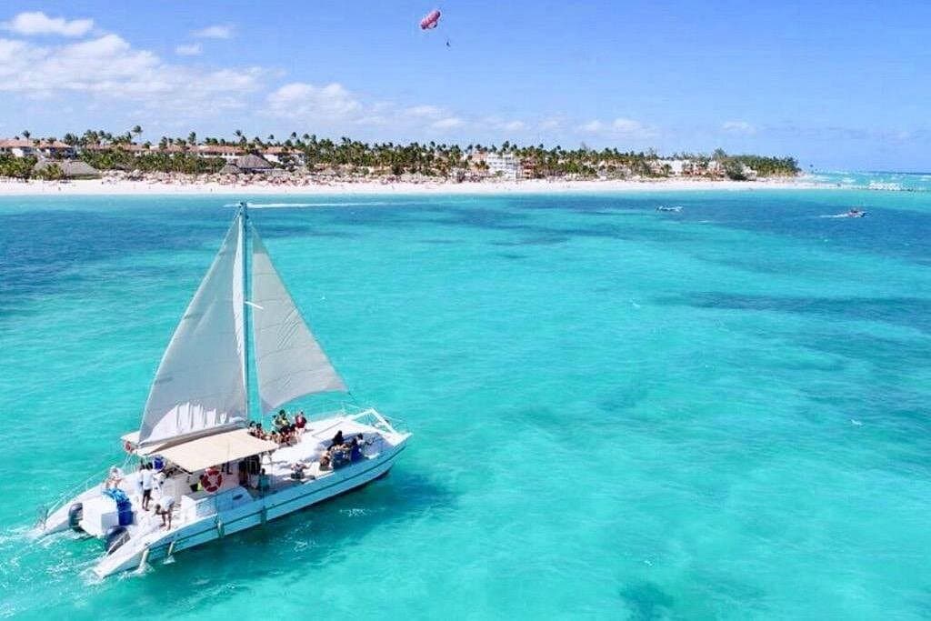 3 Hours Amazing Punta Cana Boat Party with Pickup