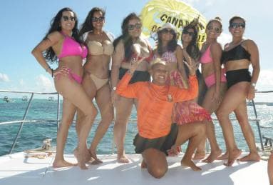 Punta Cana: Booze Cruise with Snorkel and Natural Pool Stop - Dominican Republic