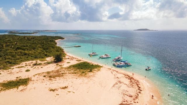From Fajardo: Icacos Island Full-Day Catamaran Trip