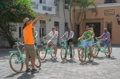 Santo Domingo: City Highlights Guided Bike Tour