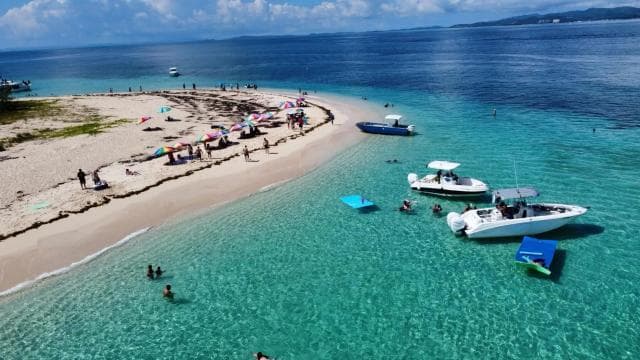 Boat & Snorkel Experience — Full Day with Lunch