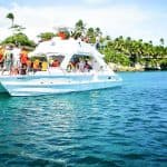 La Romana: Catalina Island Full-Day Snorkeling Tour