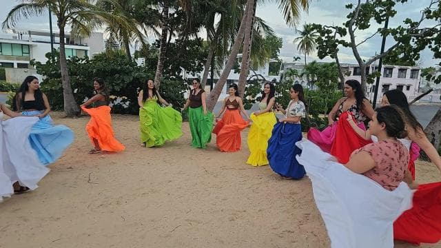 San Juan: Puerto Rican Folklore Bomba Class with Live Music - Photo 4 (Gallery view)
