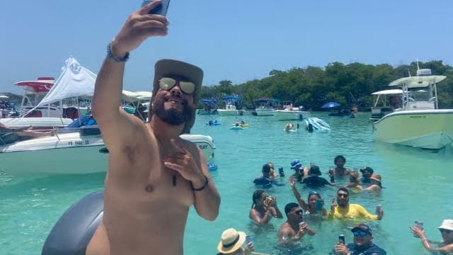 From La Parguera: Local Sandbars Speedboat Day Trip
