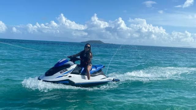 From San Juan: Transportation & Boat to Icaco, Drinks & Food