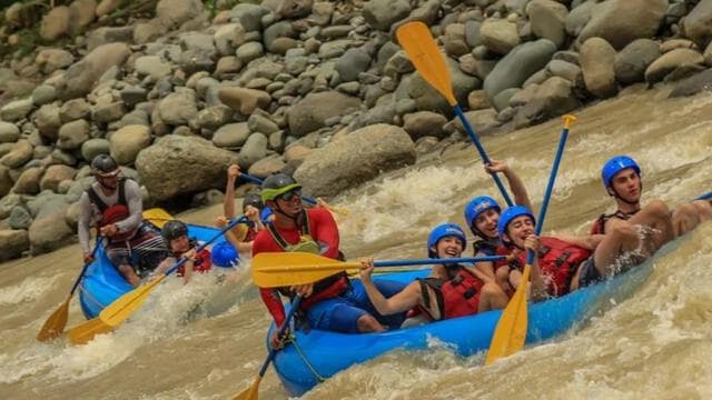 Manuel Antonio: Whitewater Rafting on Naranjo River