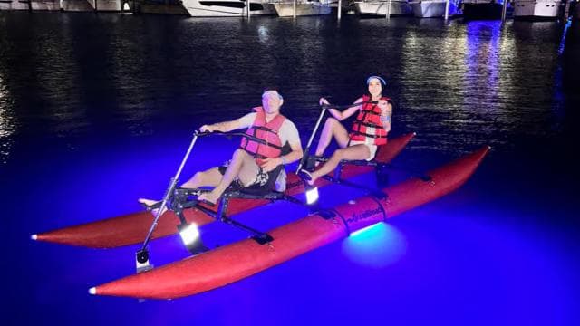 San Juan: LED Night Tour Chiliboat Waterbike, Condado Lagoon