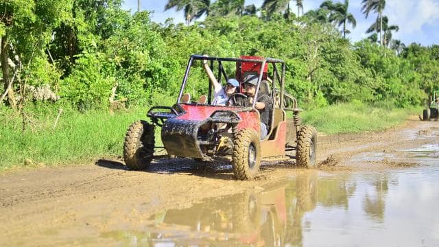 Punta Cana: Macao Beach and Cenote Buggy Adventure