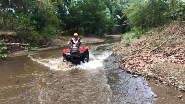 Nacascolo: Private ATV Tour to Panama Beach