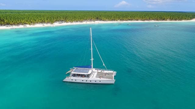 Saona Exclusive Catamaran – Small Group Experience - Photo 3 (Gallery view)