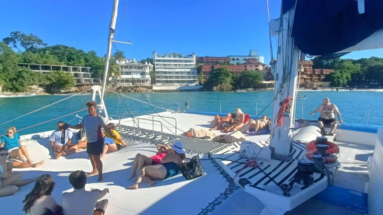 From Puerto Plata: Cayo Arena Private Catamaran Trip & Lunch
