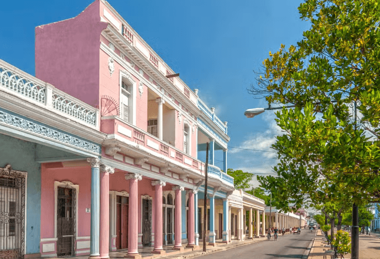 Free Walking Tour of Cienfuegos