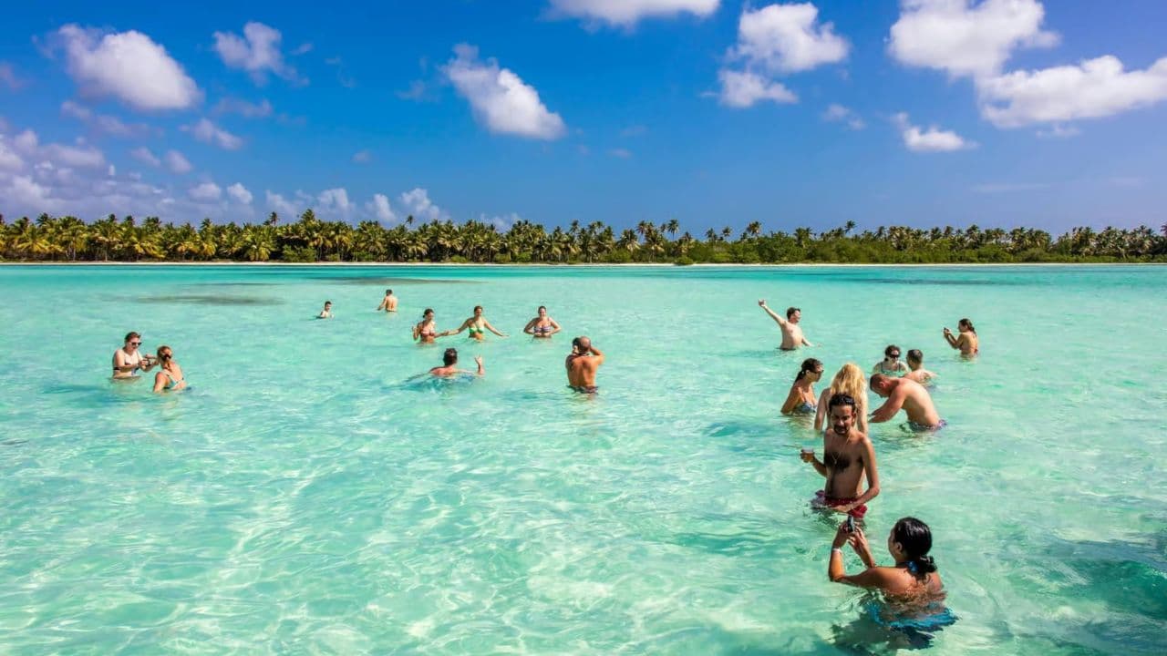 Punta Cana: Saona Island Day Trip with Lunch and Drinks