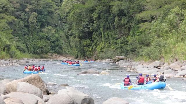 Costa Rica: The Adrenaline of the Pacuare Rapids