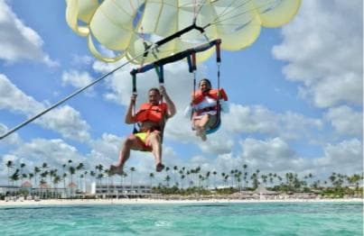 Punta Cana: Parasailing Experience with Round-Trip Transfer
