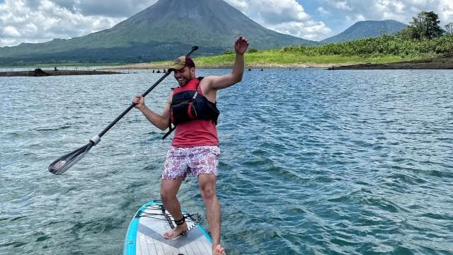 El Castillo: Lake Arenal Standup Paddleboard or Kayak Rental