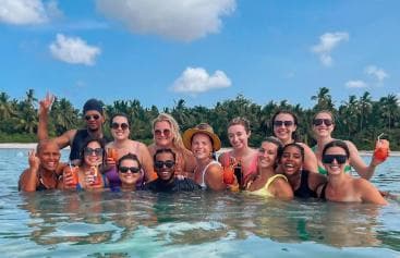 Punta Cana: Private Party Boat Cruise with Drinks and Snacks